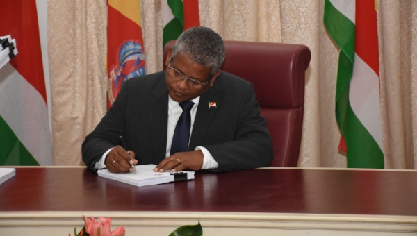 President Ramkalawan assents to new Civil Code of Seychelles